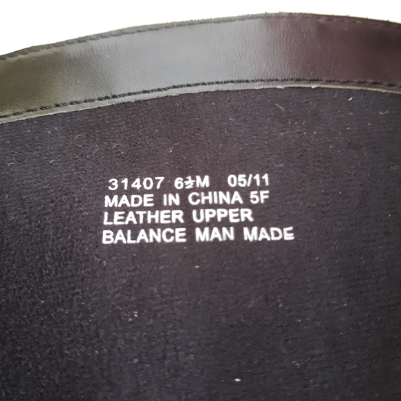 Clark's black leather buckle harness riding boots. - Picture 6 of 12